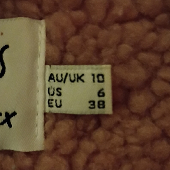 Princess Polly Mauve/ Rose Cozy Teddy Jacket. Size 6.Pretty Fall Color. - Picture 8 of 14